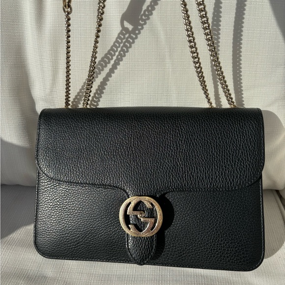 Gucci Interlocking G Shoulder Bag - Picture 2 of 11